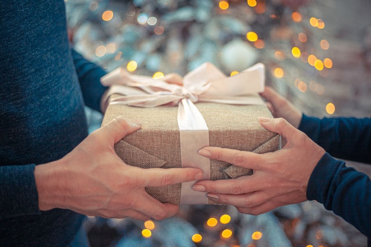 Che regali fare a Natale agli amici? Suggerimenti utili per non sbagliare